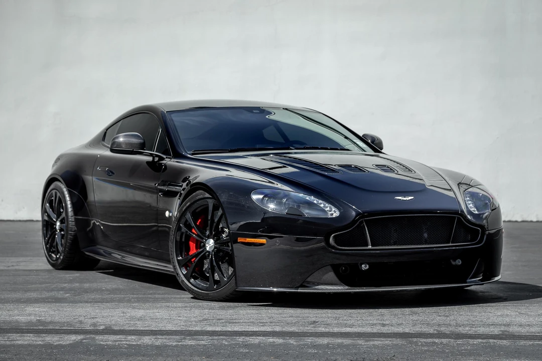 2015 Aston Martin V12 Vantage (2010-2018) - Image 7 of 31