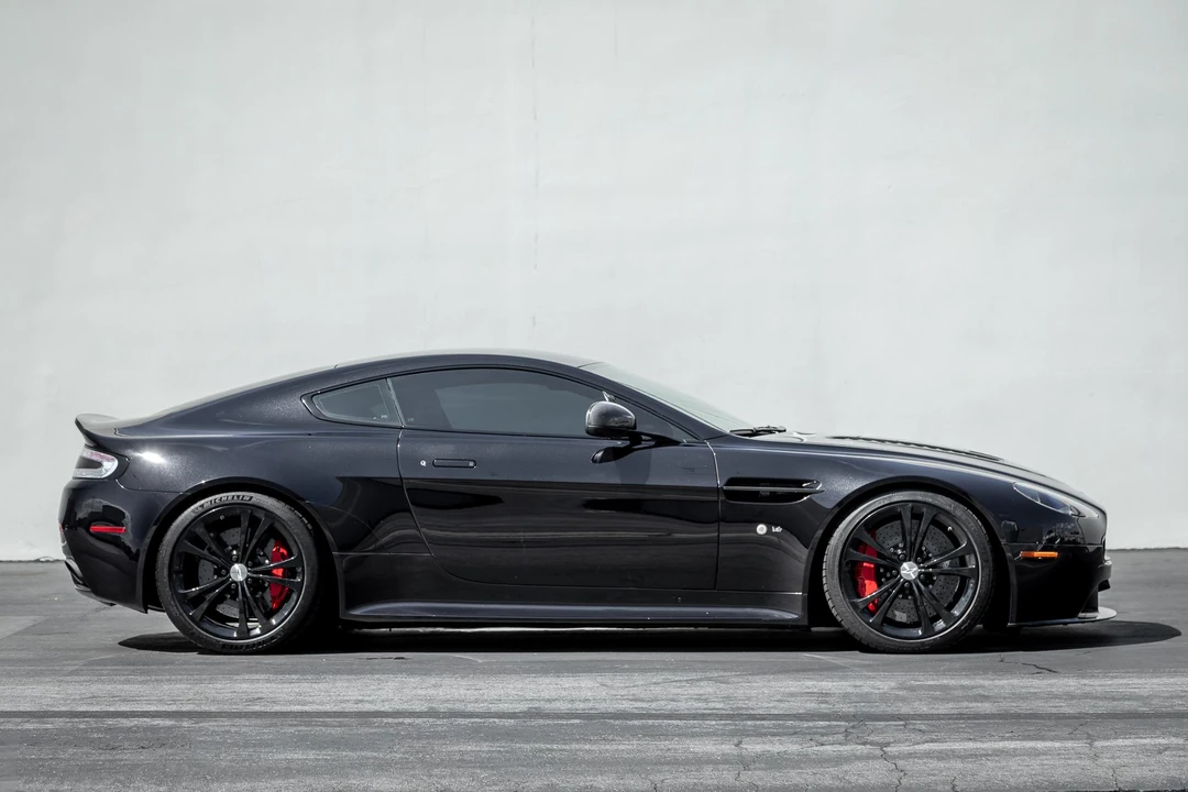 2015 Aston Martin V12 Vantage (2010-2018) - Image 8 of 31