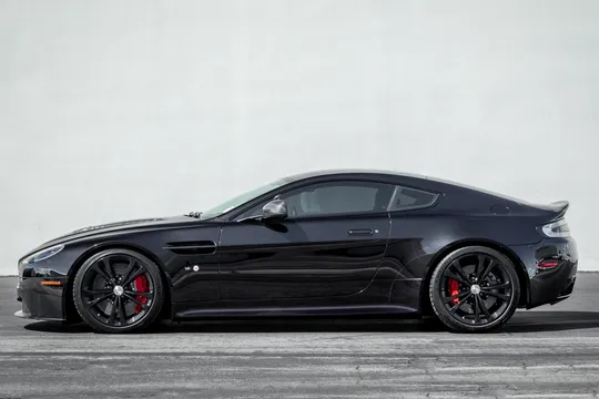 2015 Aston Martin V12 Vantage (2010-2018) - Image 2 of 31