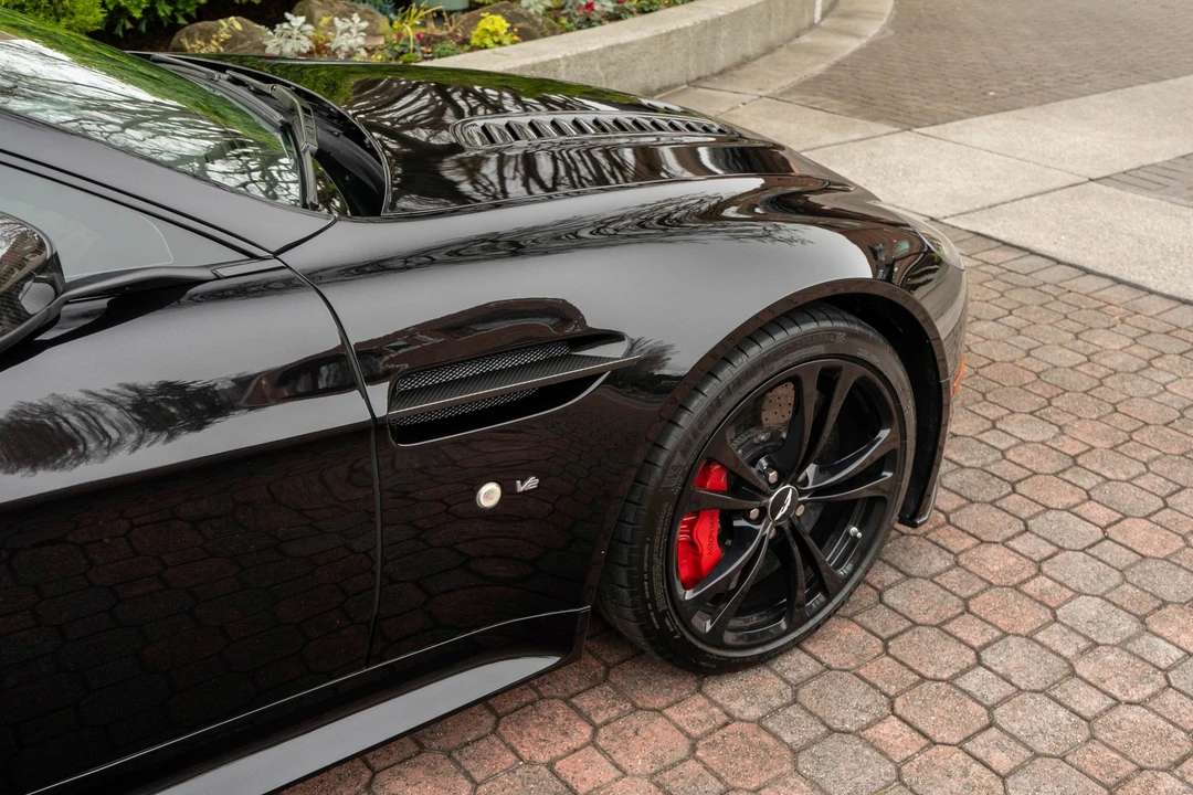 2015 Aston Martin - Image 7 of 31