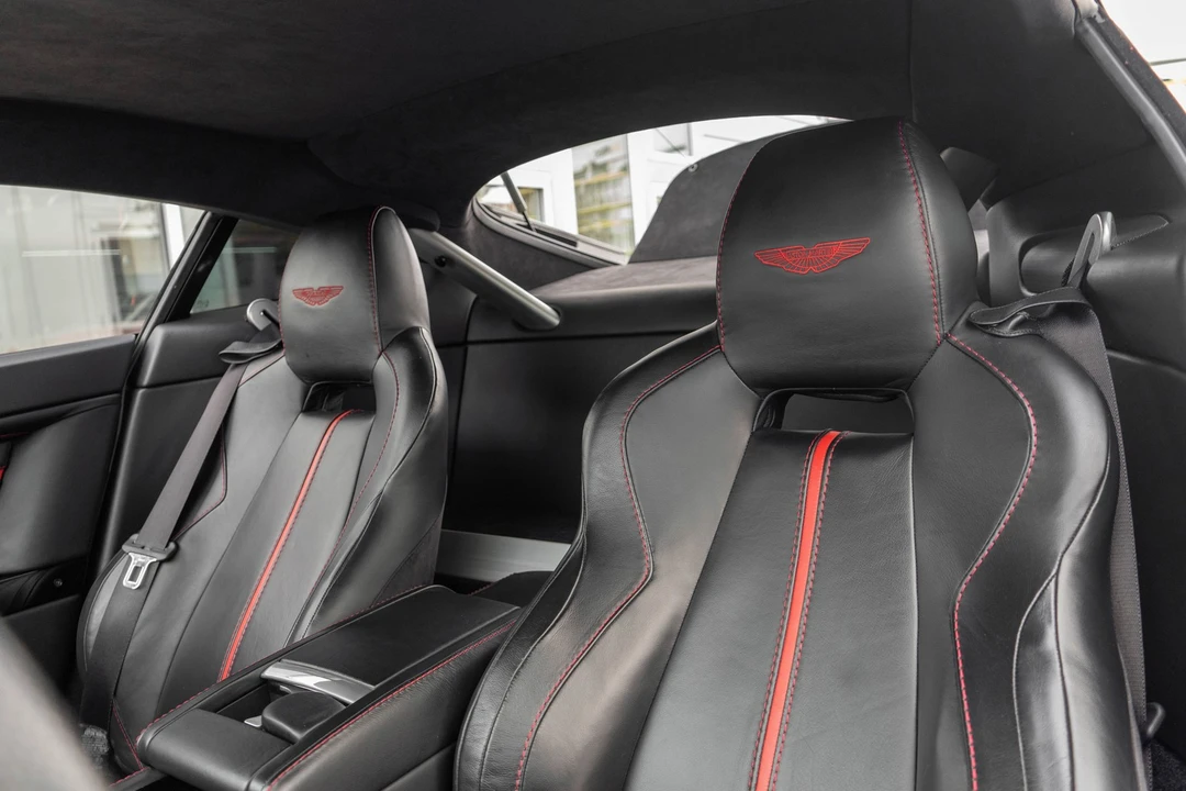 2015 Aston Martin - Image 10 of 31