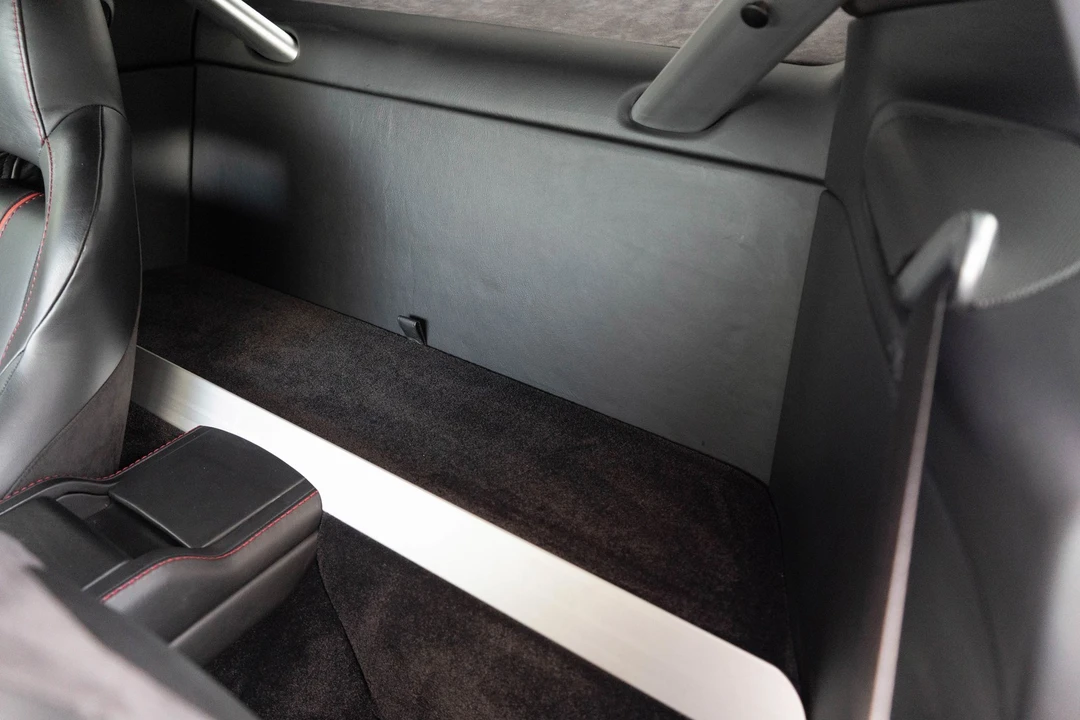 2015 Aston Martin - Image 24 of 31