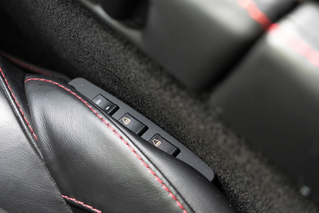2015 Aston Martin - Image 22 of 31
