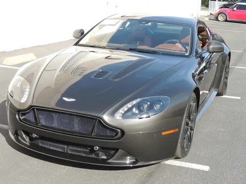 2015 Aston Martin V12 Vantage (2010-2018) - Image 3 of 31