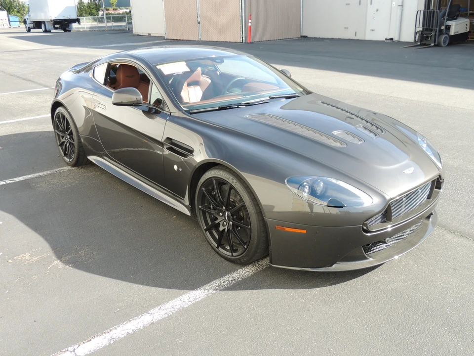 2015 Aston Martin V12 Vantage (2010-2018) - Image 18 of 31