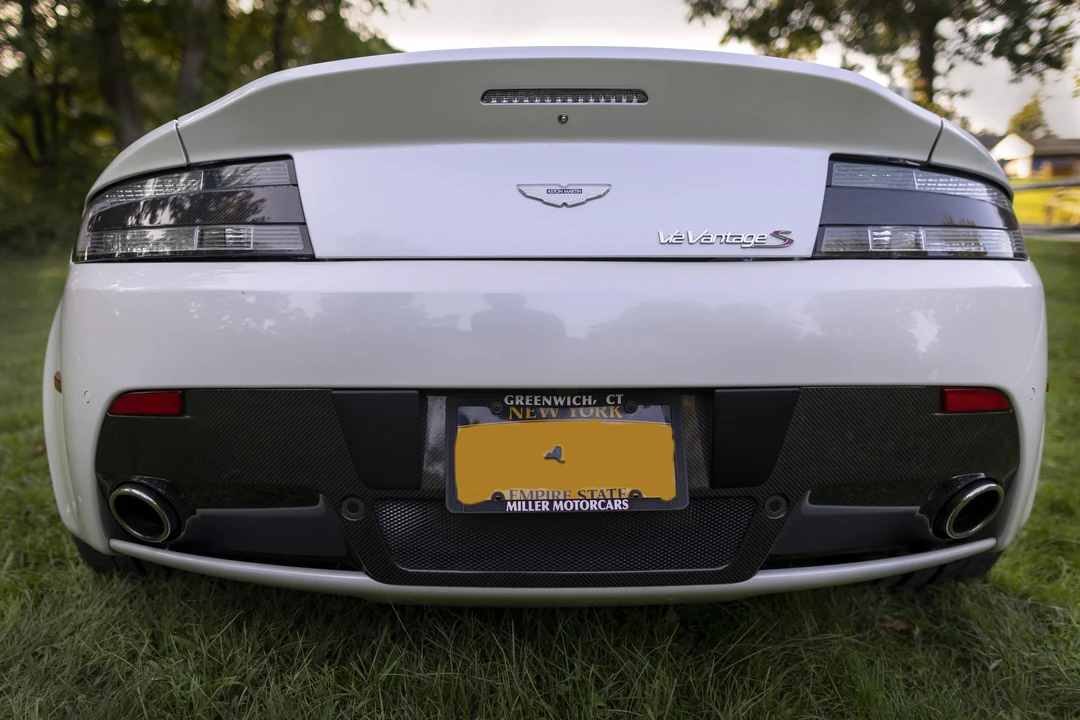 2015 Aston Martin V12 Vantage (2010-2018) - Image 19 of 31