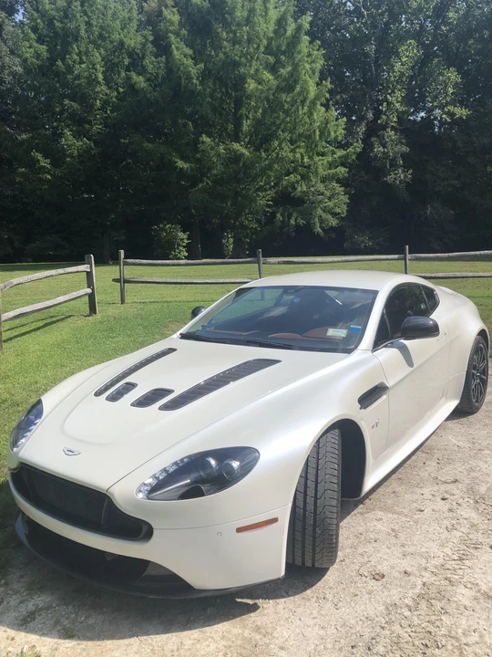2015 Aston Martin V12 Vantage (2010-2018) - Image 10 of 31