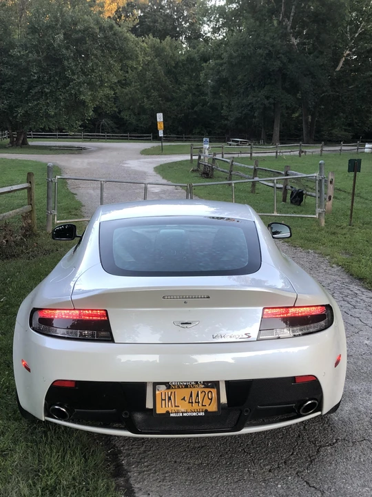 2015 Aston Martin V12 Vantage (2010-2018) - Image 18 of 31
