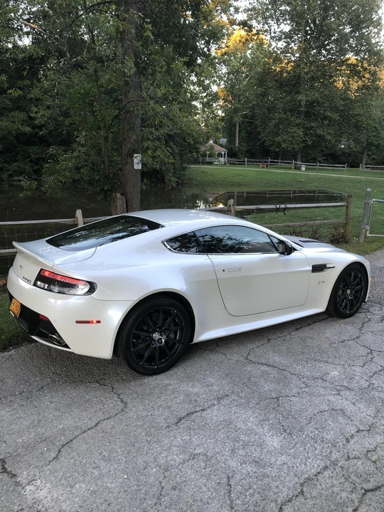 2015 Aston Martin V12 Vantage (2010-2018) - Image 22 of 31