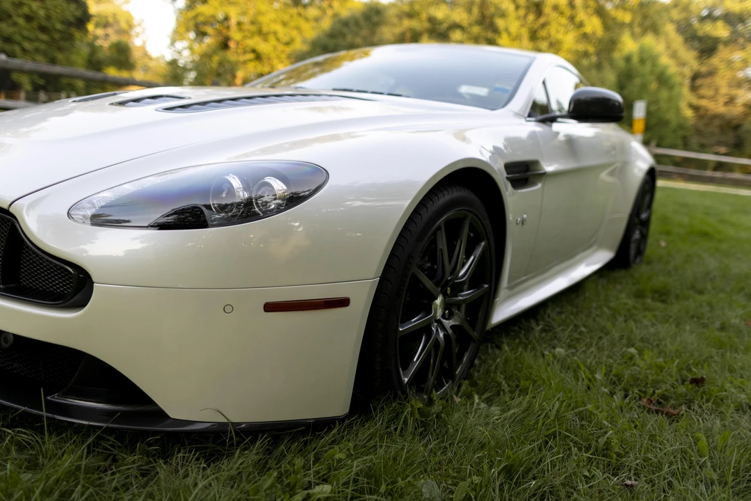 2015 Aston Martin V12 Vantage (2010-2018) - Image 31 of 31