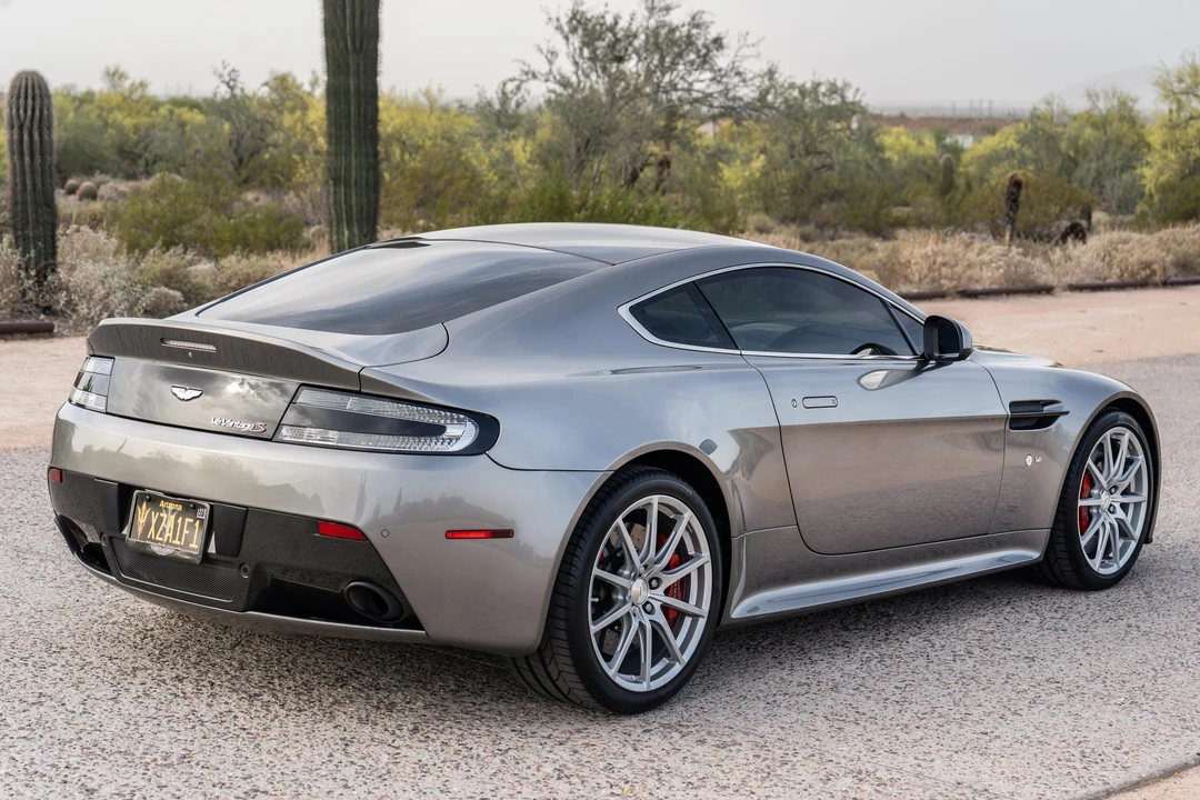 2015 Aston Martin V12 Vantage (2010-2018) - Image 4 of 31