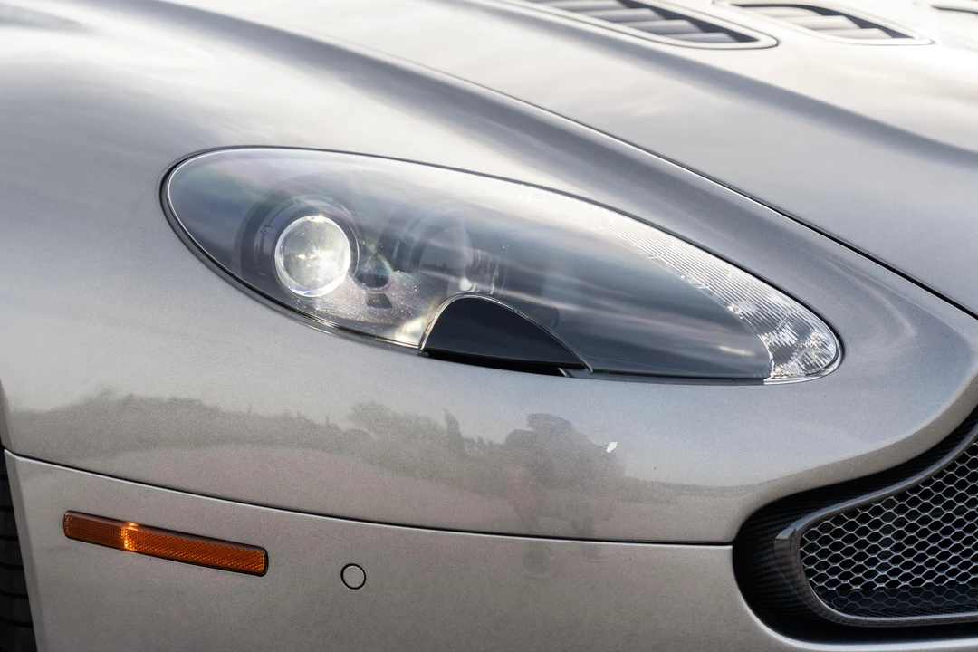 2015 Aston Martin V12 Vantage (2010-2018) - Image 10 of 31