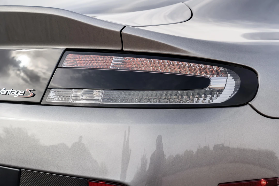 2015 Aston Martin V12 Vantage (2010-2018) - Image 31 of 31