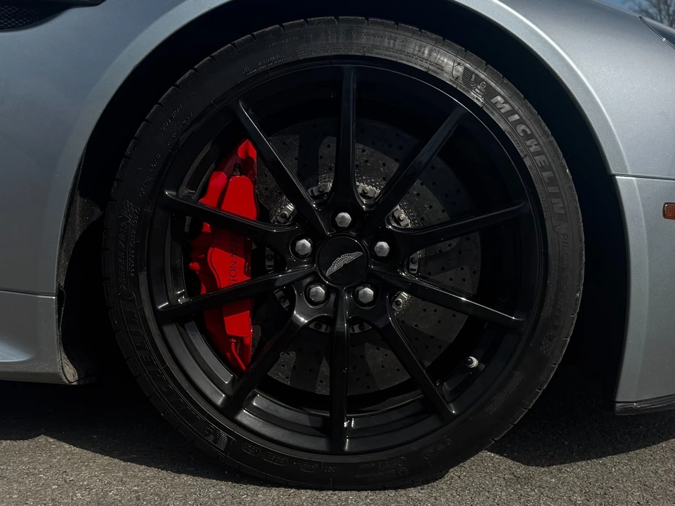 2015 Aston Martin V12 Vantage (2010-2018) - Image 10 of 12