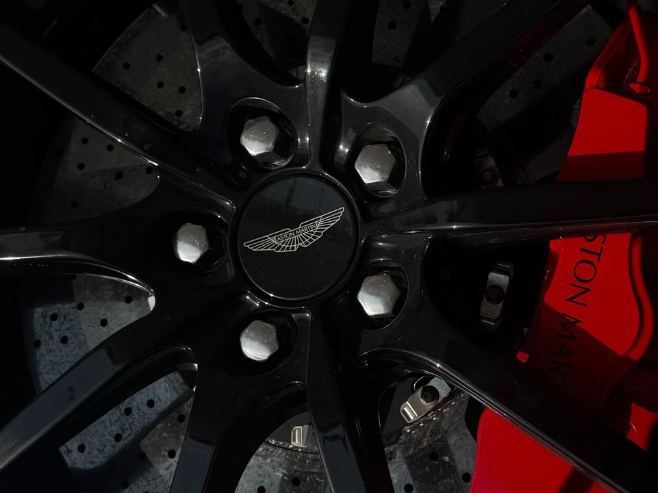 2015 Aston Martin V12 Vantage (2010-2018) - Image 11 of 12