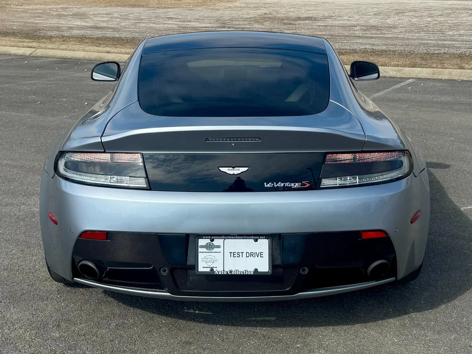 2015 Aston Martin V12 Vantage (2010-2018) - Image 6 of 12