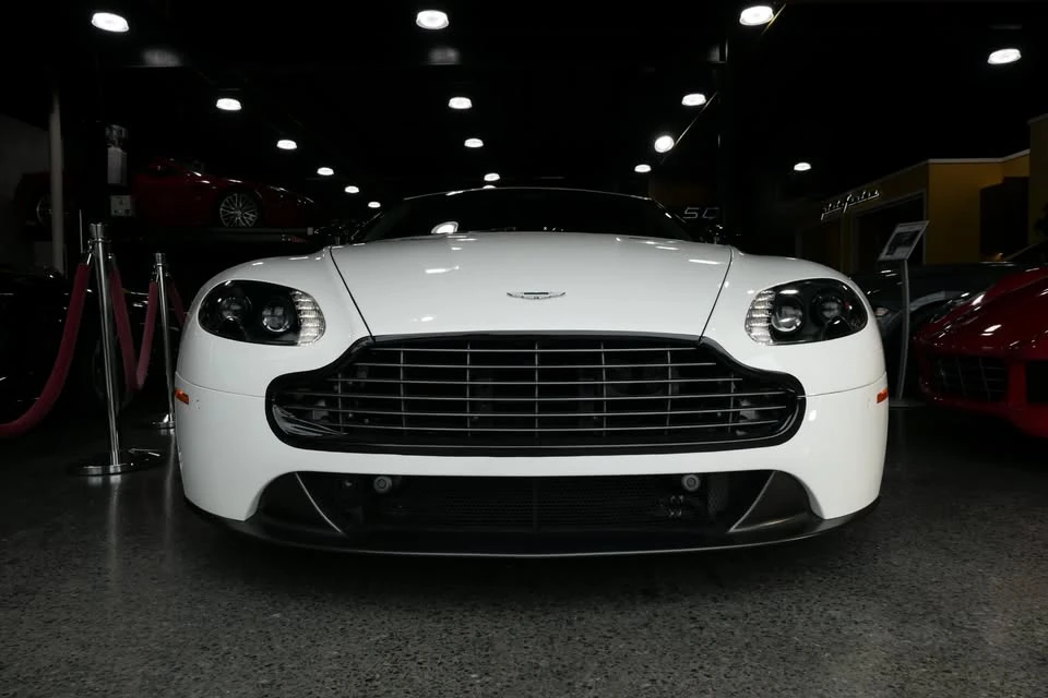 2015 Aston Martin - Image 9 of 9