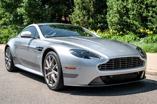 2015 Aston Martin V8 Vantage GT Coupe
