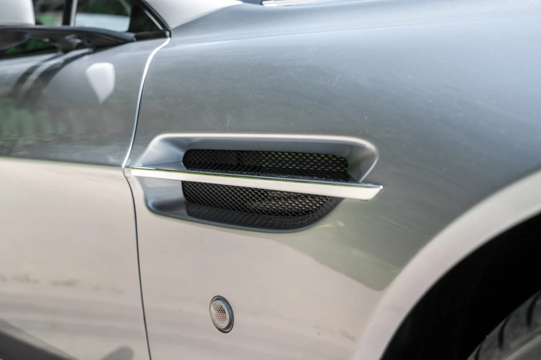 2015 Aston Martin V8 Vantage (2006-2017) - Image 15 of 31
