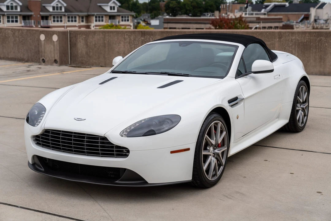 2015 Aston Martin V8 Vantage (2006-2017) - Image 12 of 31