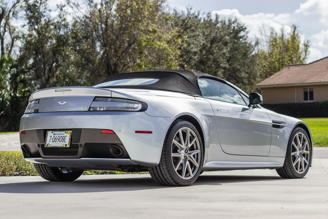 2015 Aston Martin V8 Vantage (2006-2017) - Image 15 of 31