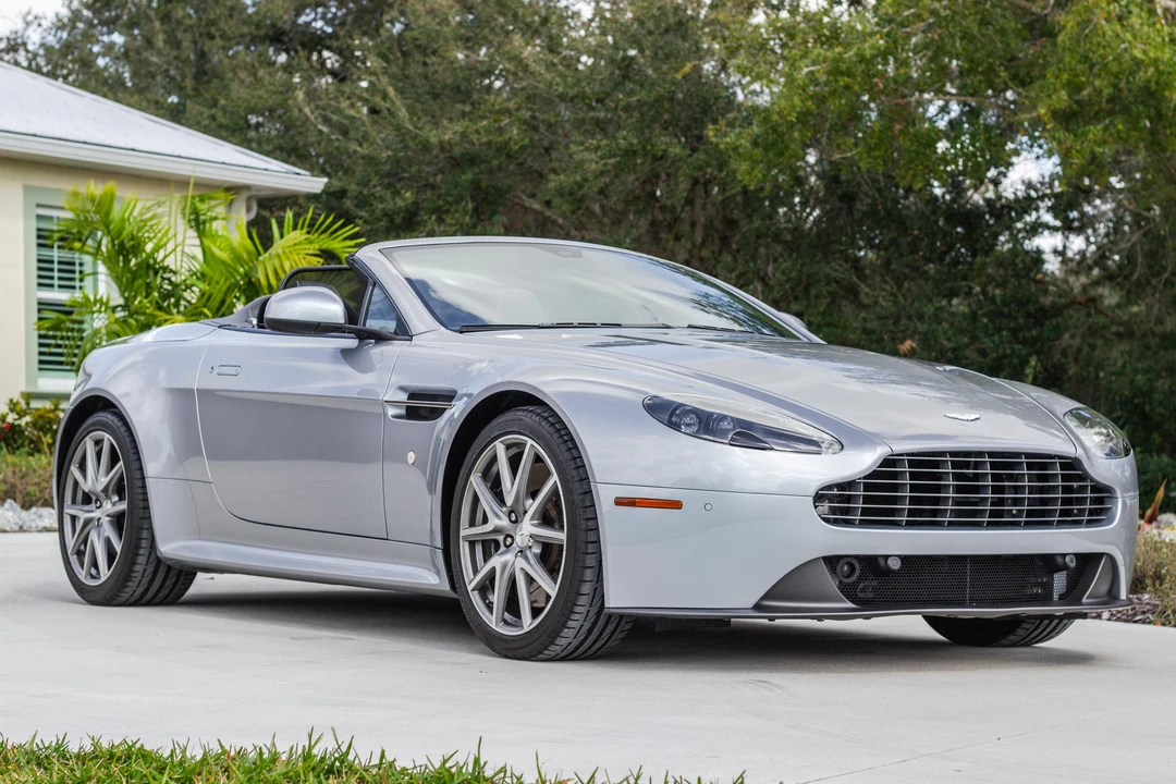 2015 Aston Martin V8 Vantage (2006-2017) - Image 8 of 31