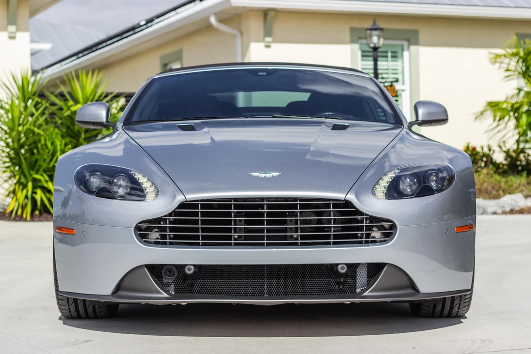 2015 Aston Martin V8 Vantage (2006-2017) - Image 9 of 31