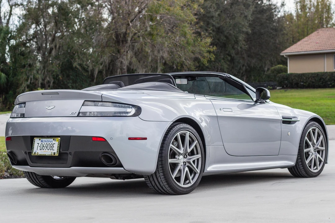 2015 Aston Martin V8 Vantage (2006-2017) - Image 4 of 31