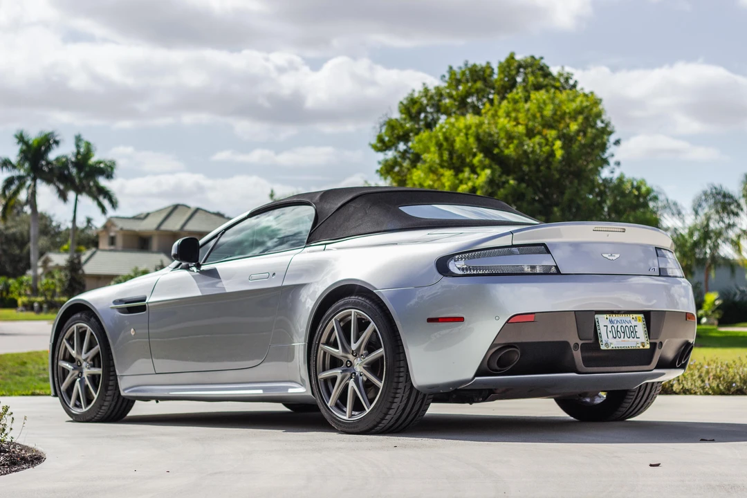 2015 Aston Martin V8 Vantage (2006-2017) - Image 12 of 31