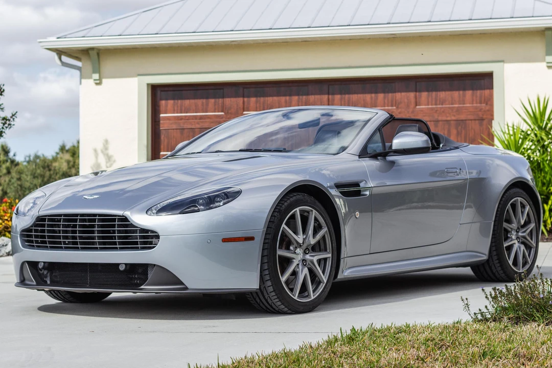 2015 Aston Martin V8 Vantage (2006-2017) - Image 3 of 31