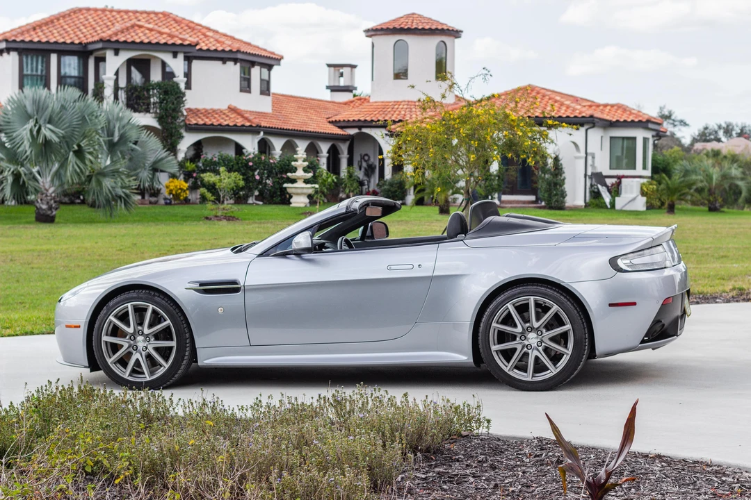 2015 Aston Martin V8 Vantage (2006-2017) - Image 6 of 31