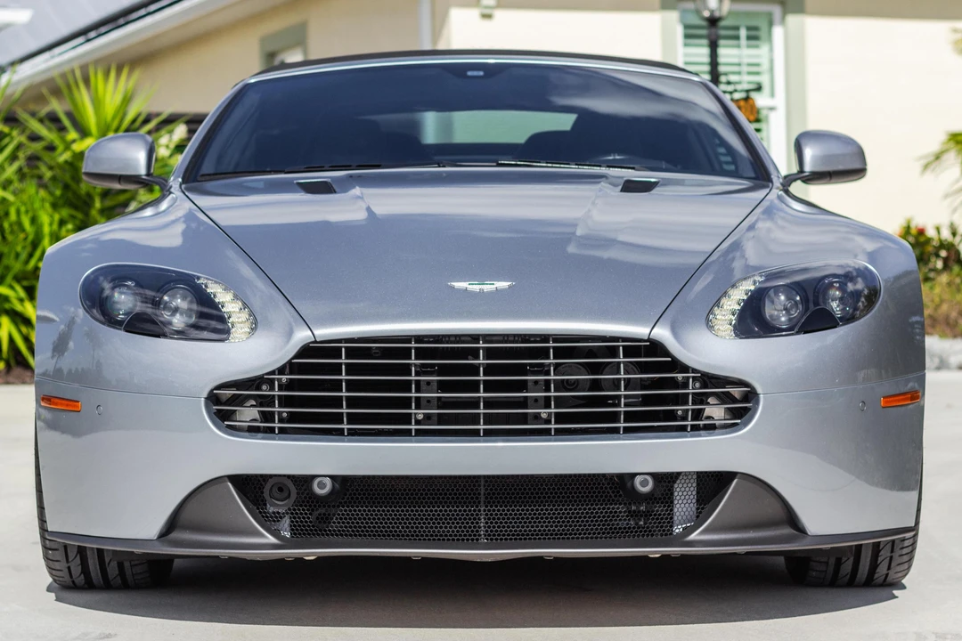 2015 Aston Martin V8 Vantage (2006-2017) - Image 2 of 31