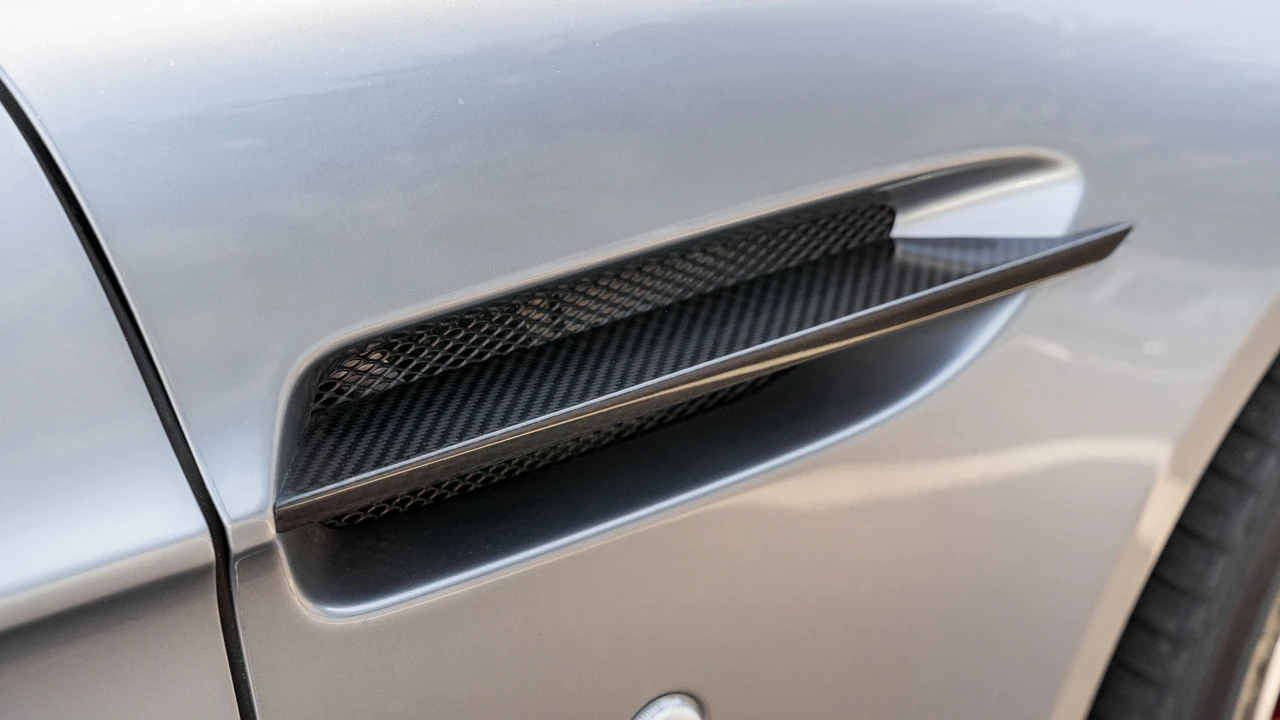 2015 Aston Martin V8 Vantage (2006-2017) - Image 20 of 31