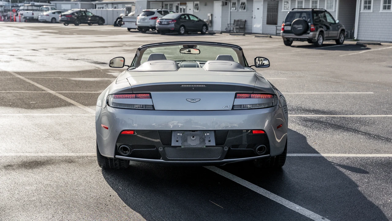 2015 Aston Martin V8 Vantage (2006-2017) - Image 7 of 31