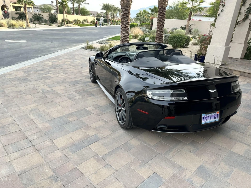 2015 Aston Martin V8 Vantage (2006-2017) - Image 8 of 31