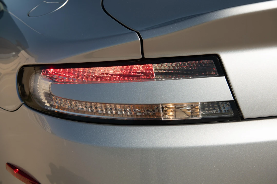 2015 Aston Martin V8 Vantage (2006-2017) - Image 22 of 31