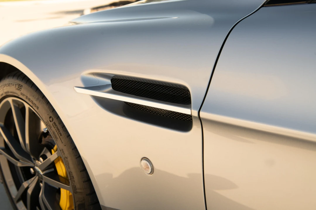 2015 Aston Martin V8 Vantage (2006-2017) - Image 16 of 31