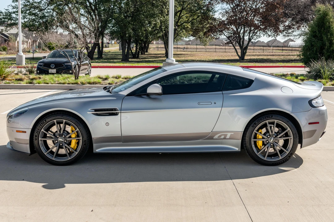 2015 Aston Martin V8 Vantage (2006-2017) - Image 3 of 31