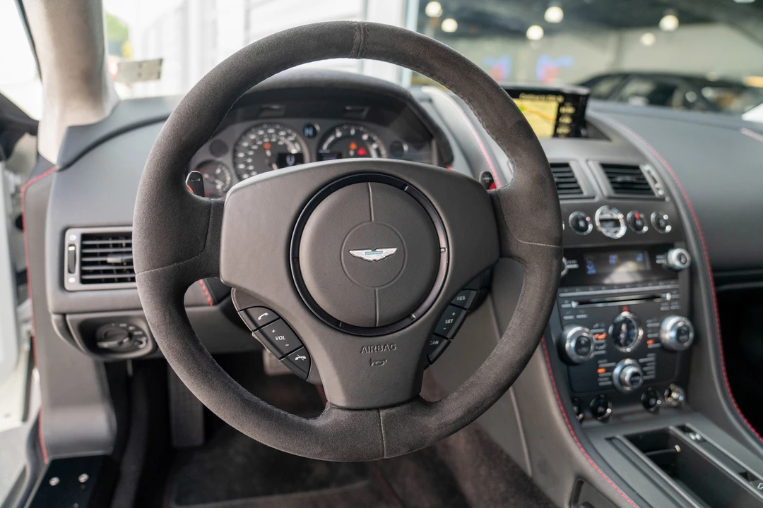 2015 Aston Martin V8 Vantage (2006-2017) - Image 10 of 21