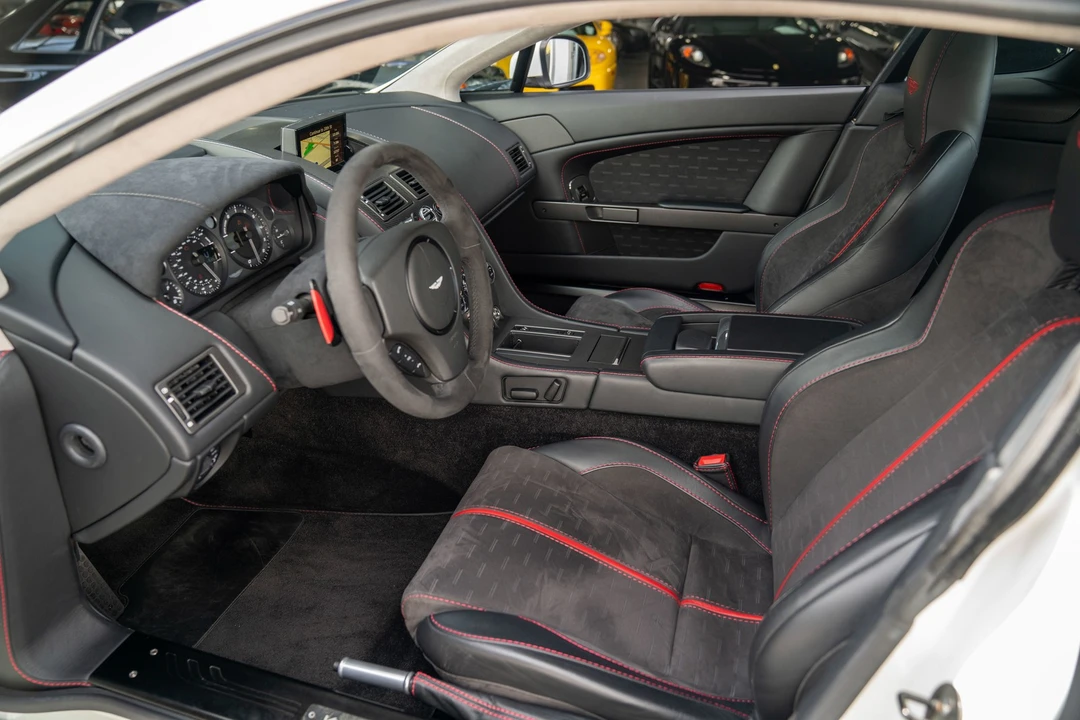 2015 Aston Martin V8 Vantage (2006-2017) - Image 11 of 21