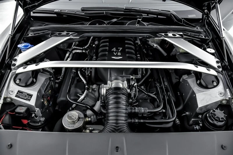 2015 Aston Martin V8 Vantage (2006-2017) - Image 17 of 21
