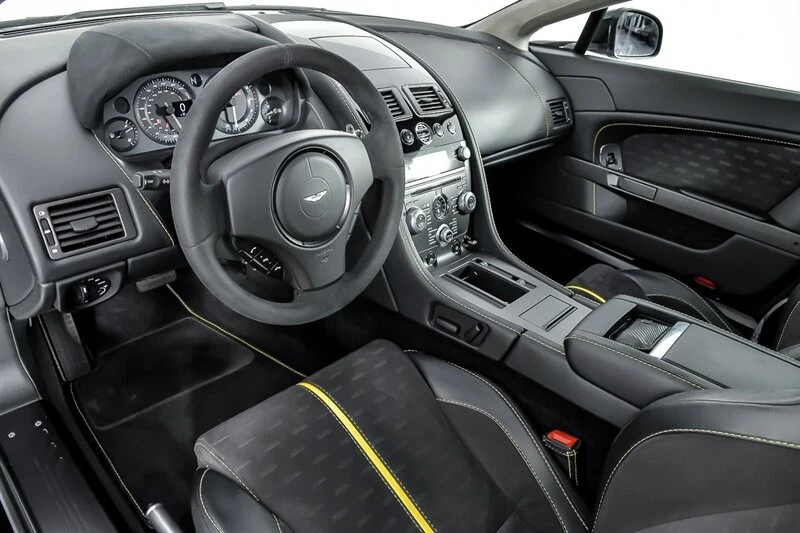 2015 Aston Martin V8 Vantage (2006-2017) - Image 19 of 21
