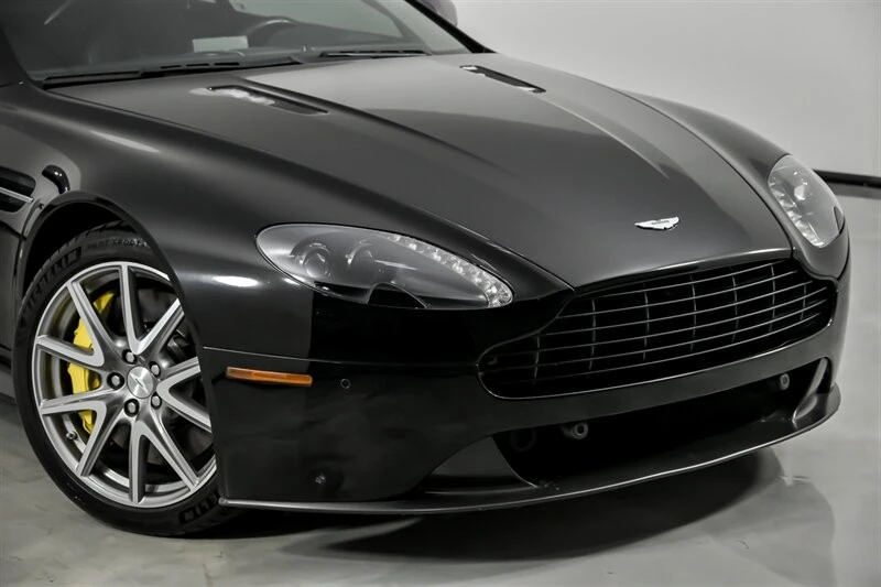 2015 Aston Martin V8 Vantage (2006-2017) - Image 3 of 12