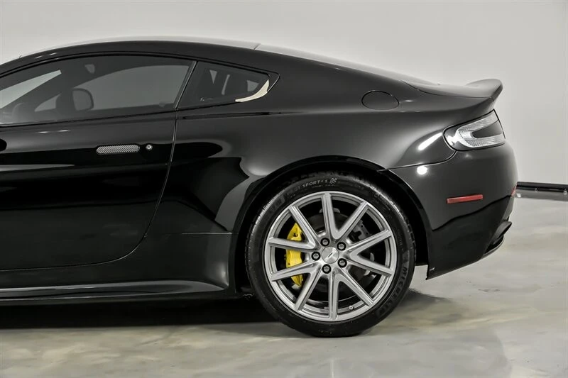 2015 Aston Martin V8 Vantage (2006-2017) - Image 9 of 12