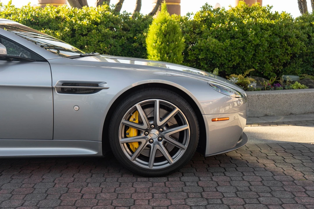 2015 Aston Martin V8 Vantage (2006-2017) - Image 13 of 18