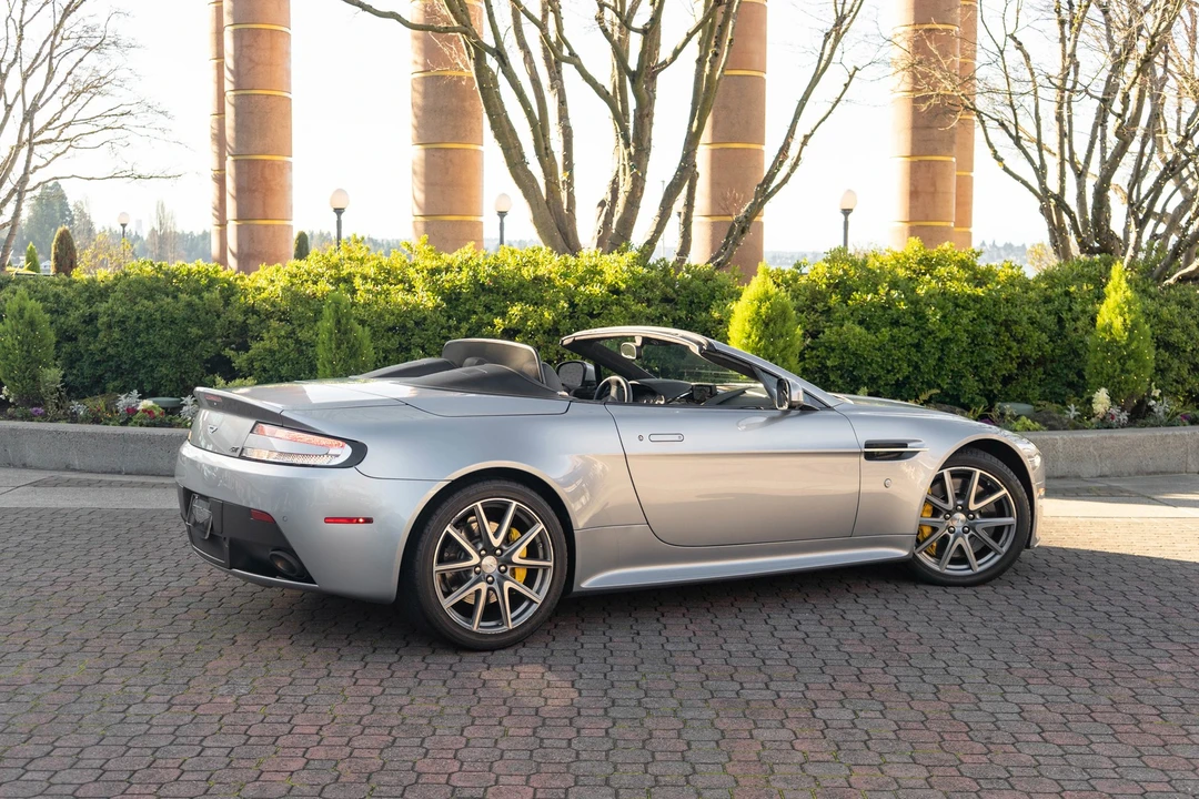 2015 Aston Martin V8 Vantage (2006-2017) - Image 14 of 18