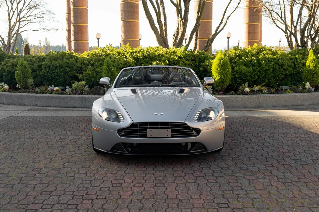 2015 Aston Martin V8 Vantage (2006-2017) - Image 9 of 18