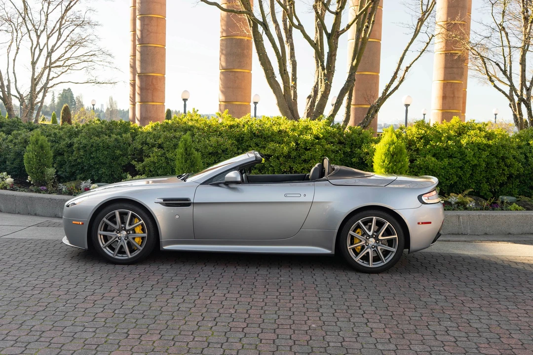 2015 Aston Martin V8 Vantage (2006-2017) - Image 2 of 18