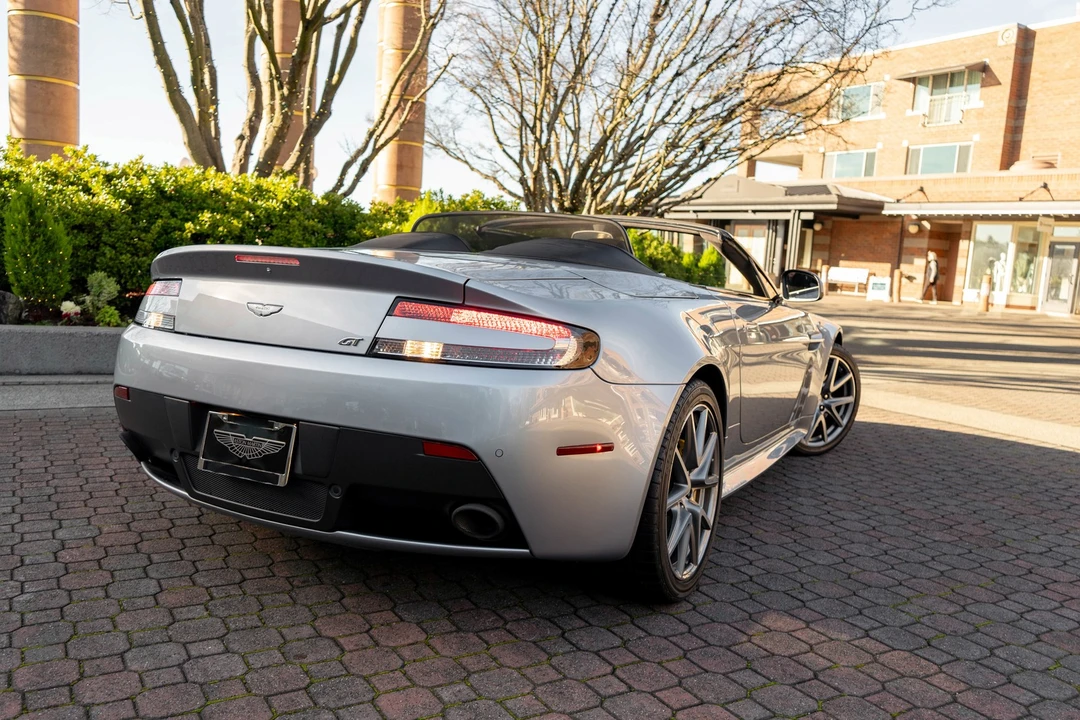 2015 Aston Martin V8 Vantage (2006-2017) - Image 15 of 18
