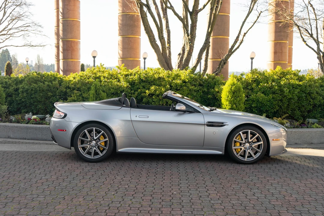 2015 Aston Martin V8 Vantage (2006-2017) - Image 12 of 18